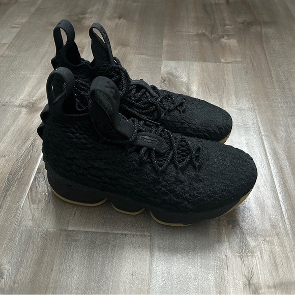 Nike LeBron Soldier 15 All Black Gum Sole Basketball Shoes - Picture 1 of 4